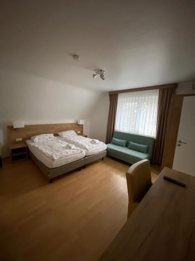 Pension Im Heidort Oyten Exteriör bild