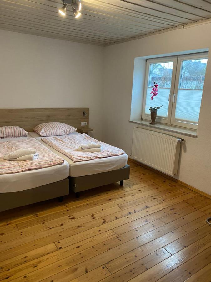 Pension Im Heidort Oyten Exteriör bild