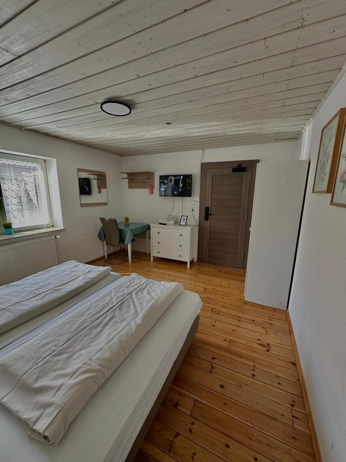 Pension Im Heidort Oyten Exteriör bild