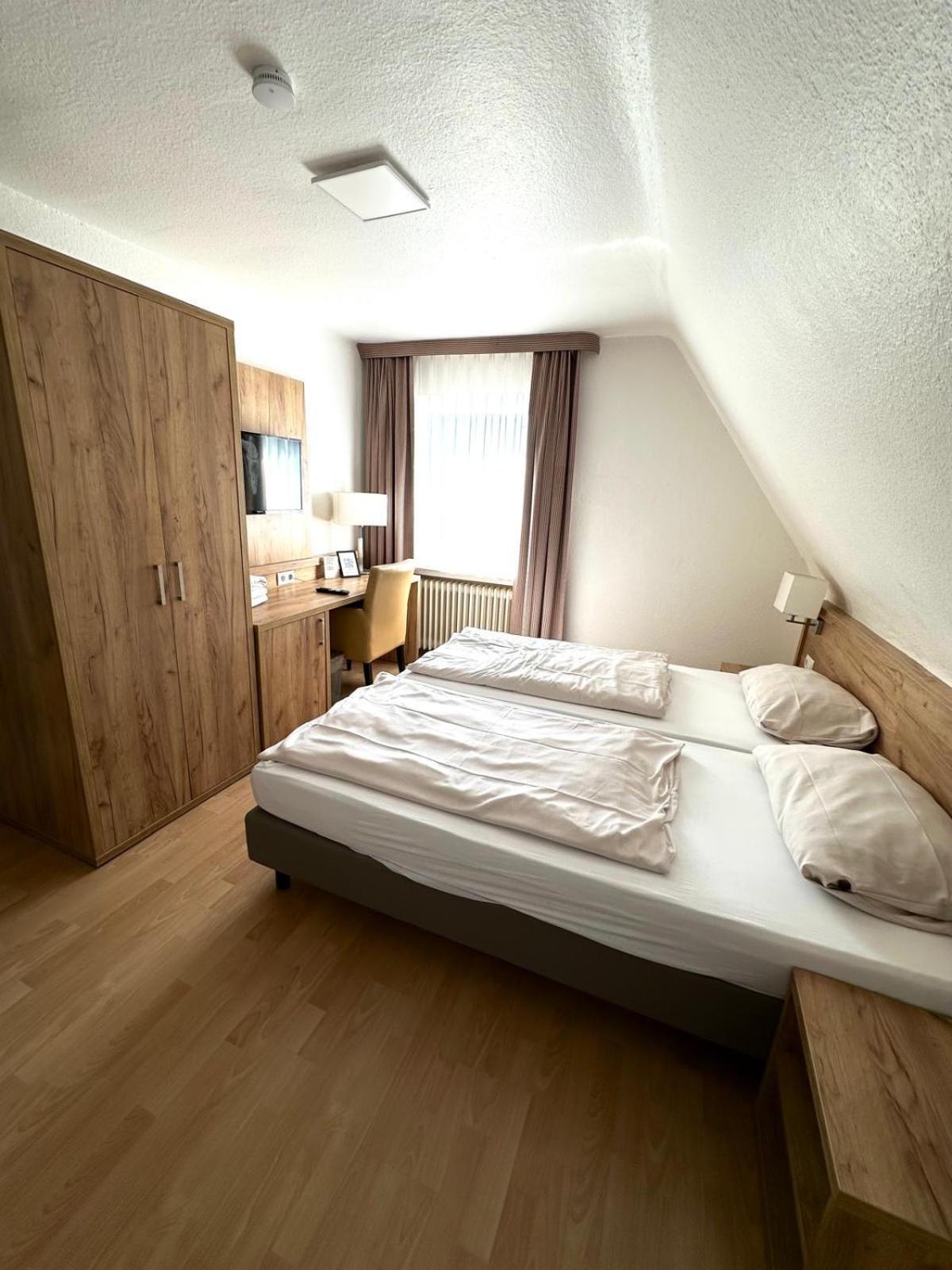 Pension Im Heidort Oyten Exteriör bild