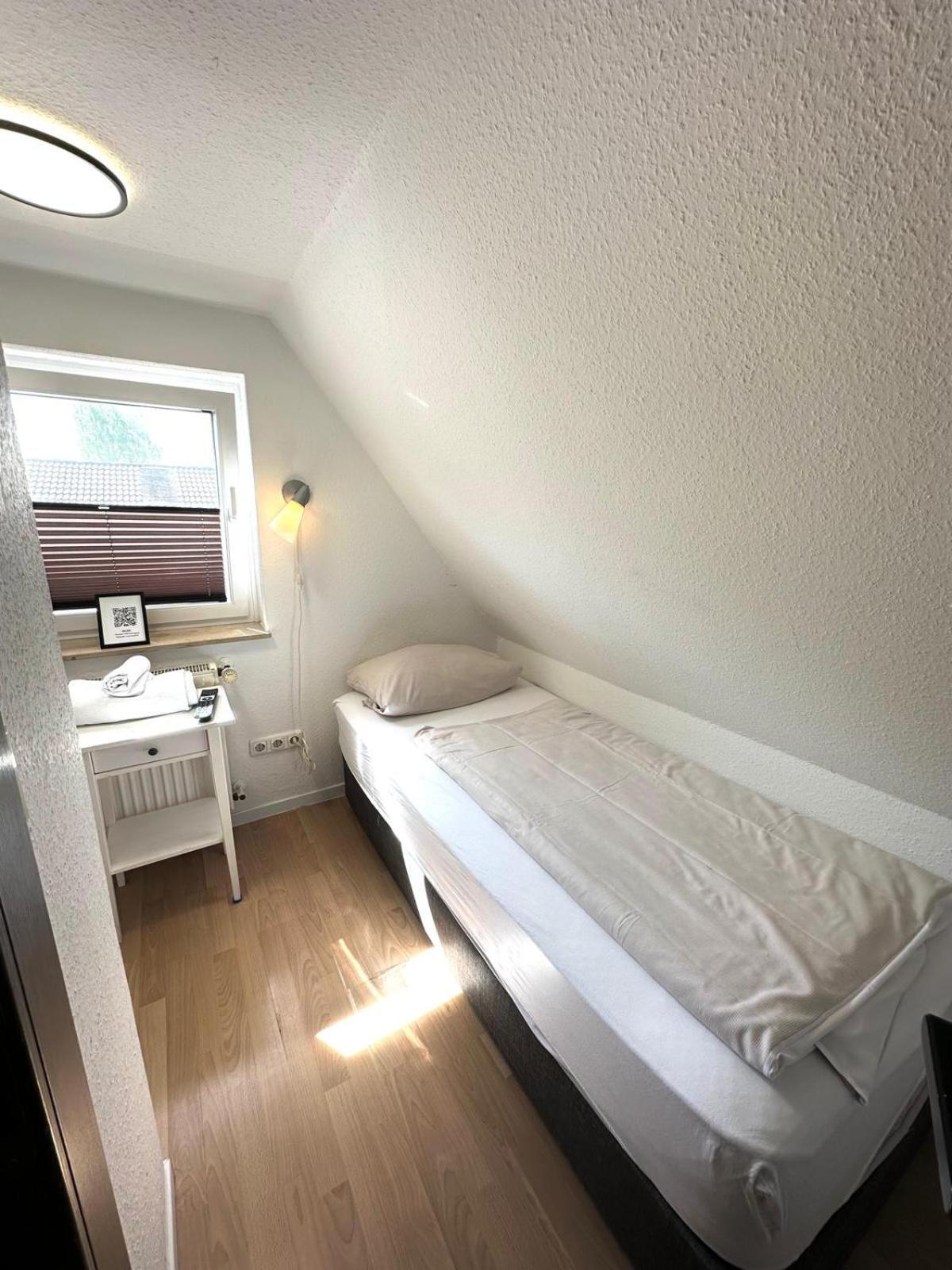 Pension Im Heidort Oyten Exteriör bild
