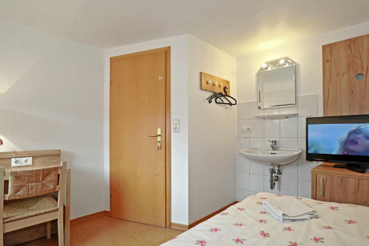 Pension Im Heidort Oyten Exteriör bild