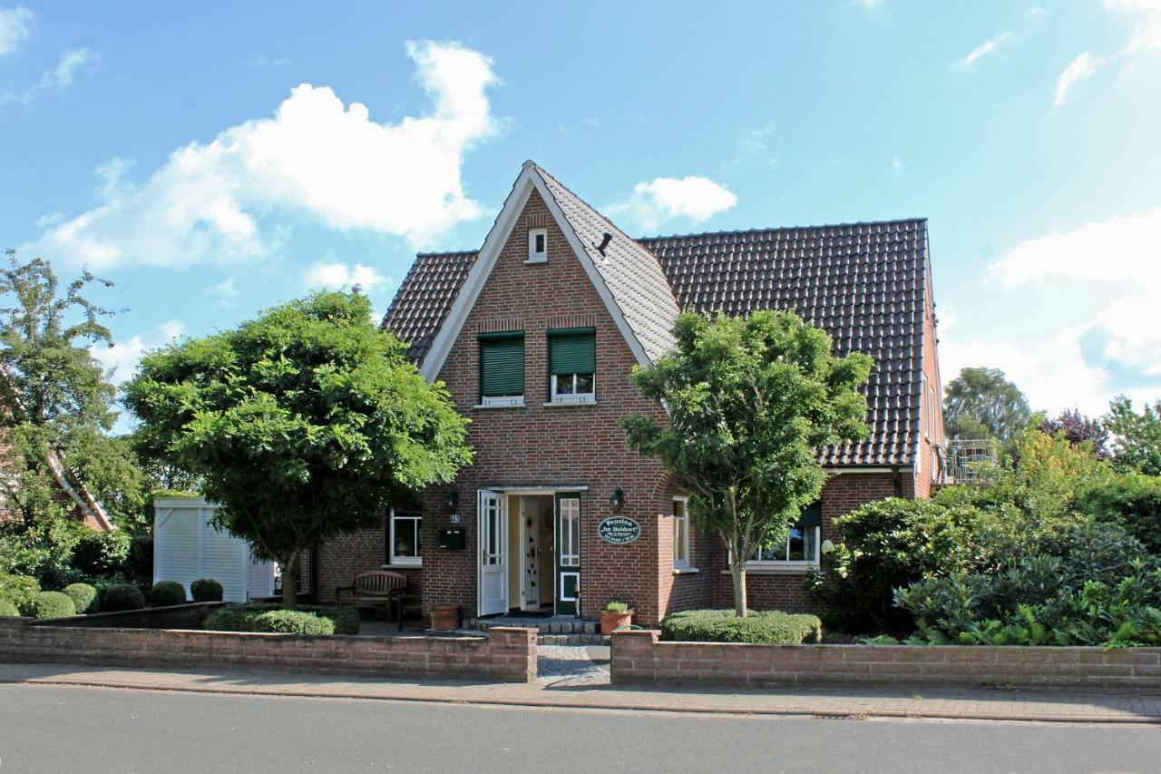 Pension Im Heidort Oyten Exteriör bild